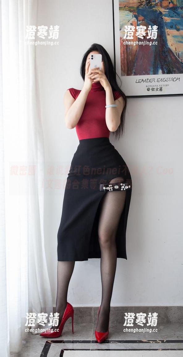 Cool文茜 微密圈 - 谁说紫红色neinei不迷人?Cool文茜的合集等你来下载!