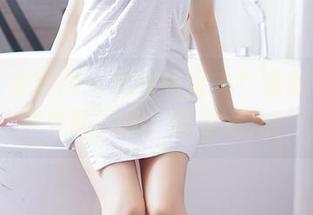 GIRLT果团网 – 林弯弯发力！最新图集中学妹的风格，真是惹火！