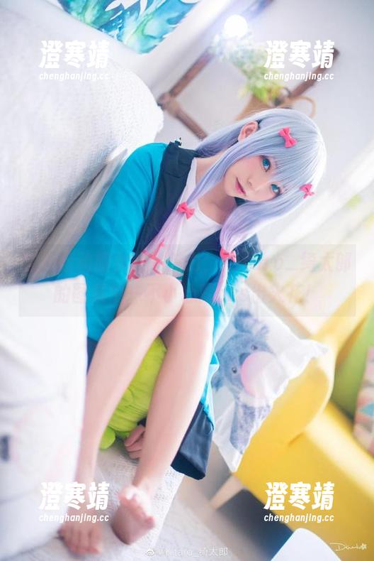 红色运动服女孩的魅力，Kitaro_绮太郎的图集中一不小心就cos出火花！