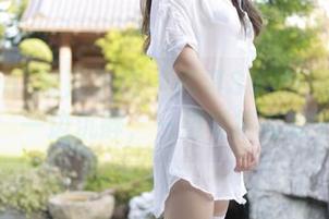 MFStar模范学院 – 思淇Sukiiii的短裙图包：一边沉醉，一边觉得有点不真实