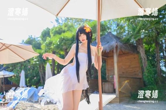 看！Natsuko夏夏子最新白色套图，恍若天使下凡，太天真了吧