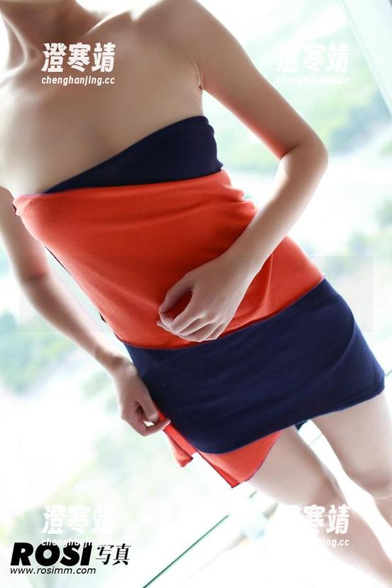 ROSI礼服写真福利大放送：自信、优雅，还有小小的心动！