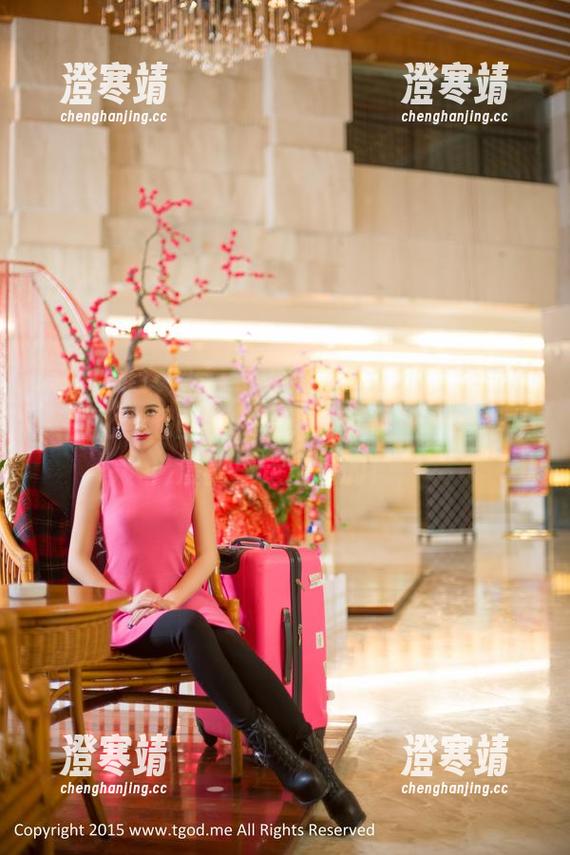 TGOD推女神-艾小青 TGOD推女神 - 当艾小青遇到JK,作品的美图化身超能力,真让人怀疑她是不是从漫画里走出来的!