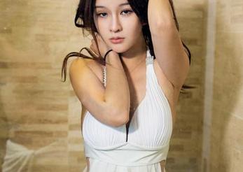 TuiGirl – 这组眼镜美图，让赵惟依的私房风格升华了