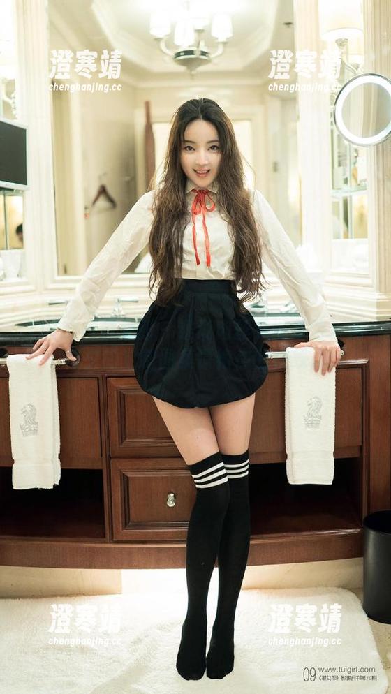 TuiGirl推女郎-何何夕 TuiGirl推女郎 - 谁说肉丝只能是饭!何何夕的定制图集惊艳你的视线。