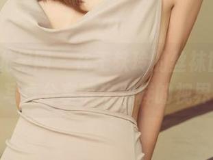 UGirls尤果网 – 在王轶玲的丝袜世界里，写真分享带来别样的视界