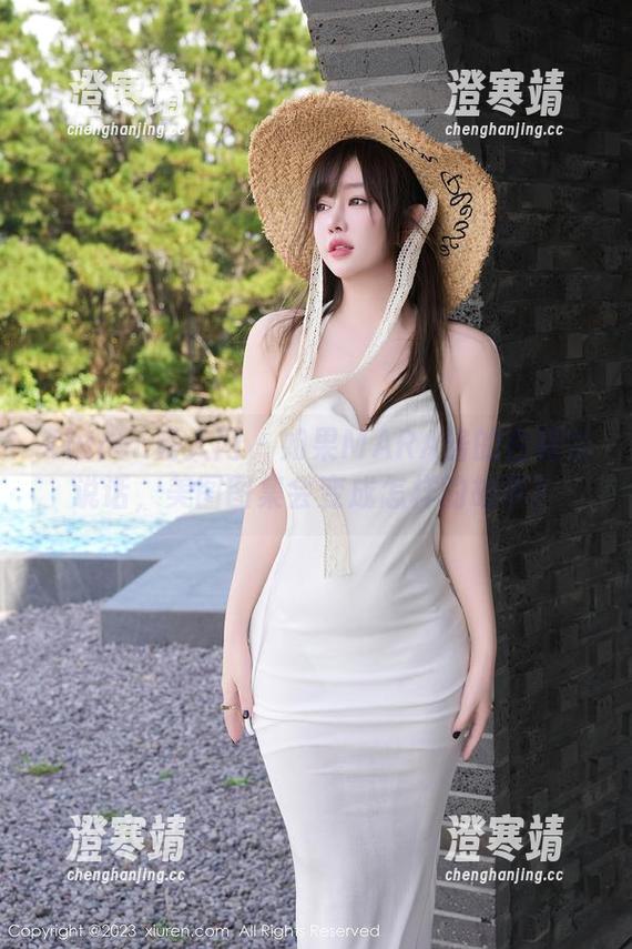Xiuren秀人网-MARA酱 Xiuren秀人网 - 如果MARA酱的白裙会说话,美图图集会变成怎样的故事?
