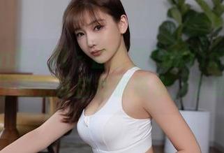 Xiuren秀人网 – 孟狐狸FoxYini油亮合集：下载后请自备眼药水，太亮了！