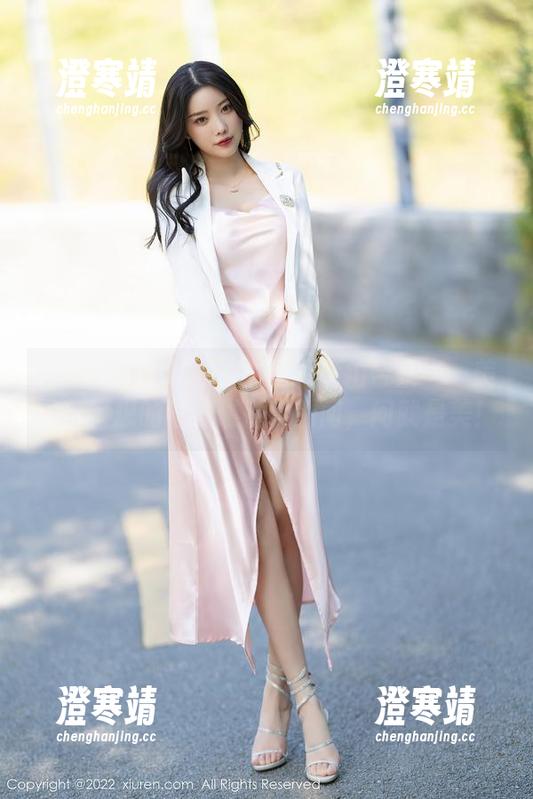 Xiuren秀人网-小逗逗 Xiuren秀人网 - 小逗逗自拍合集——美图与梦想的奇妙碰撞,别问,问就是美!