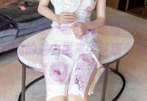 Xiuren秀人网 – 潘多拉哦的写真，让我意识到美腿的魅力原来可以这么强大，直接打到心里去了！