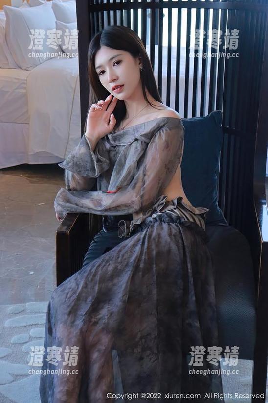 Xiuren秀人网-软软酱 Xiuren秀人网 - 软软酱的花嫁图包,简直就是夏日小清新的代名词啊!