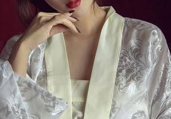 YouMi尤蜜荟 – 来看看向小圆的兔女郎加藤惠吧，下载这套图，让生活充满惊喜！