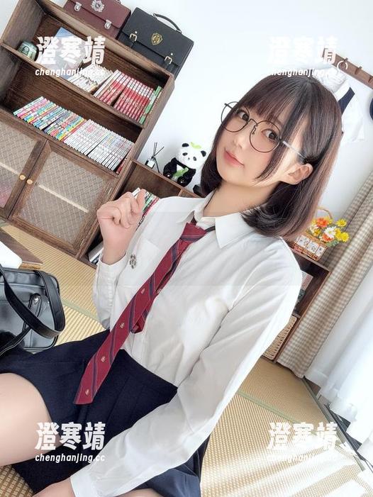 nagisa魔物喵 当娃娃机遇上nagisa魔物喵,图片里的氛围真是让人恍惚,爱得毫无底线。
