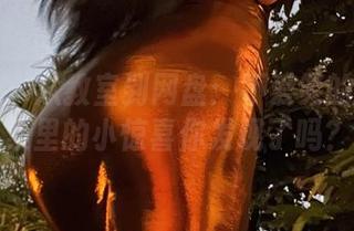 微密圈 – 从教室到网盘：不爱笑的赛琳合集里的小惊喜你发现了吗？
