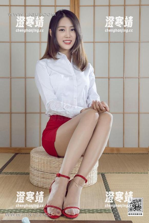 丽柜 - JK私拍新境界：璐璐的写真，总能勾起我的小幻想