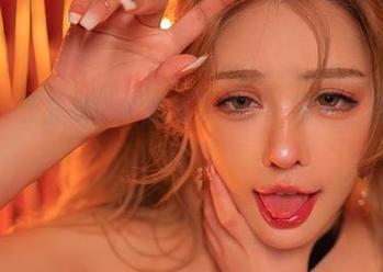 微密圈 – 于芷晴，学姐与下载：一图一世界的奇妙旅程