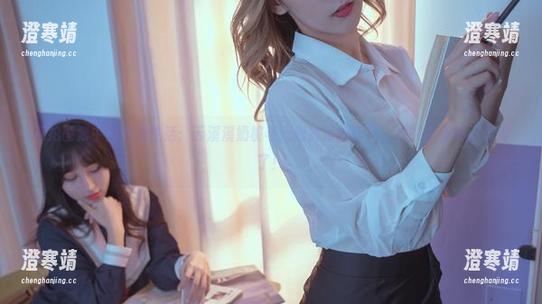 云溪溪奶桃 私拍图集中的理想生活:云溪溪奶桃与短裙共舞的瞬间,我的眼睛都不够用了!