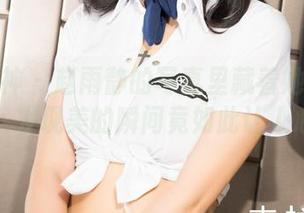 克拉女神 – 赵雨静的写真里藏着她的定制眼镜，发现美的瞬间竟如此让人心动？