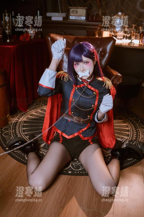 兔胖胖min与胖喵喵的奇妙在线写真：资源趣味对决！