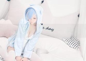 看了名濑弥七的居家图包，忍不住想问：这生活是咋过的？