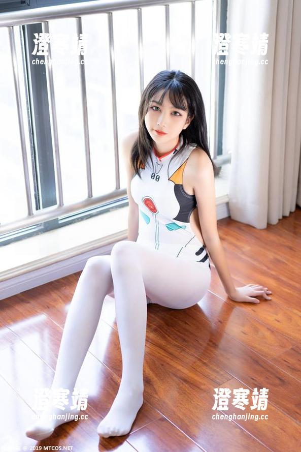 一个破壁纸亮点，喵糖映画的家有女仆，原图瞬间心动！