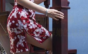 头条女神 – 艾小青的清纯写真，真是个让人忍不住想更了解她的姑娘！