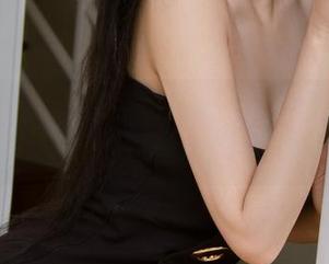 尤果网 – 只有诗朵雅能做到：让你每天都想看妹妹的写真