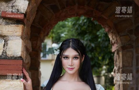 尤物馆-韩冰冰儿 尤物馆 - 镂空与温柔:韩冰冰儿的写真全集,柔软而让人想靠近
