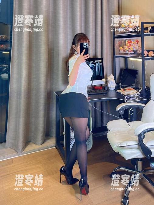 微密圈 - 在张思允nice的红裙美图里，我发现了什么是‘惊艳’