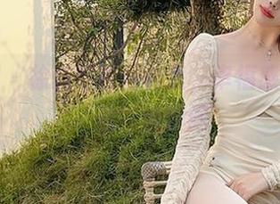 微密圈 – 徐莉芝白丝合集，幸福感满分的‘丝’滑瞬间