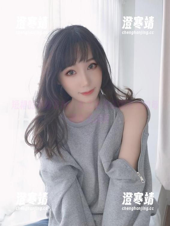 木之本果 短裙的风情万种,木之本果在图库里的每一颗星光精选