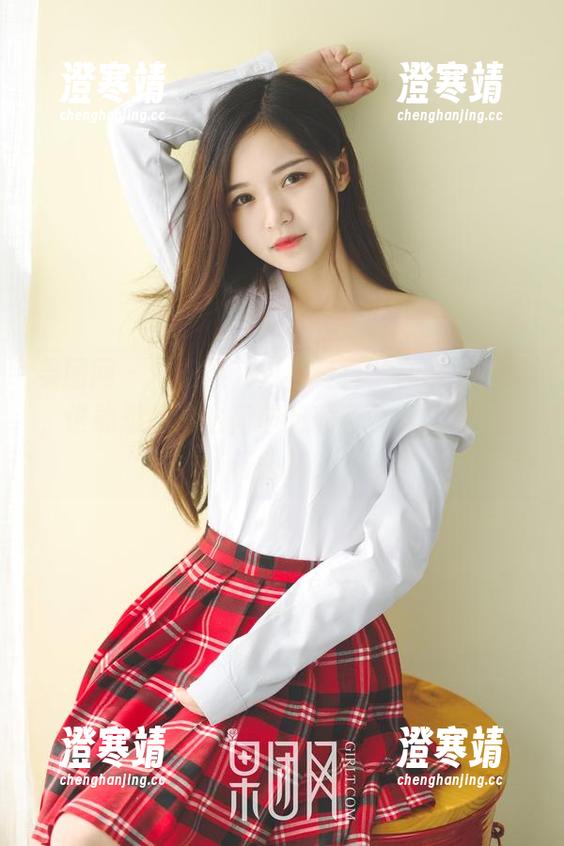 果团网 - “松果儿白色写真”在线上亮相，谁能想到这么简单的颜色可以让人摸不着头脑？