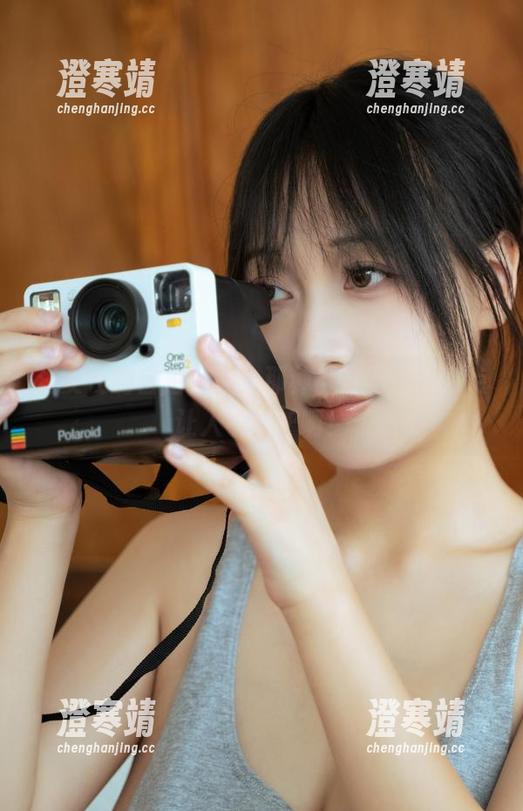 浅安安的自拍写真：那种自然的美，有点让人小嫉妒啊！