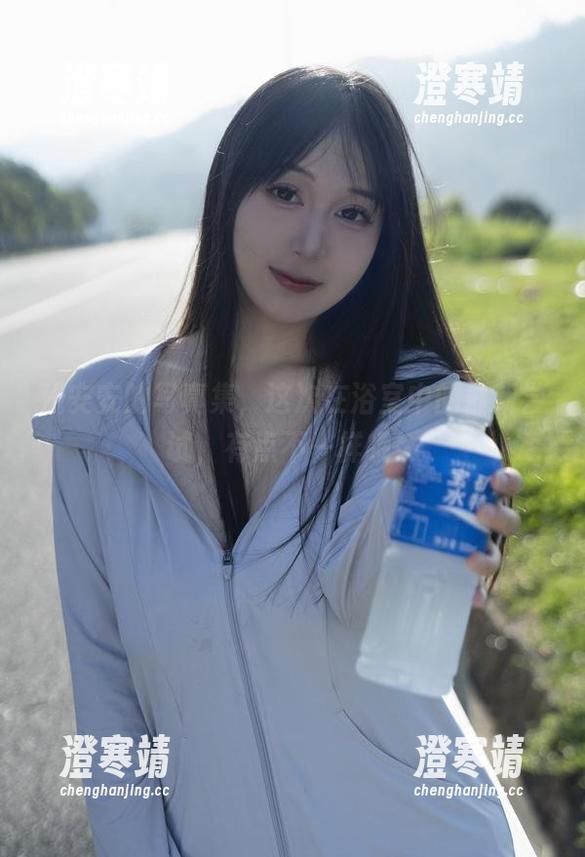 浅安安 浅安安的写真集,这次在浴室中的最新尝试,有点不一样哦!