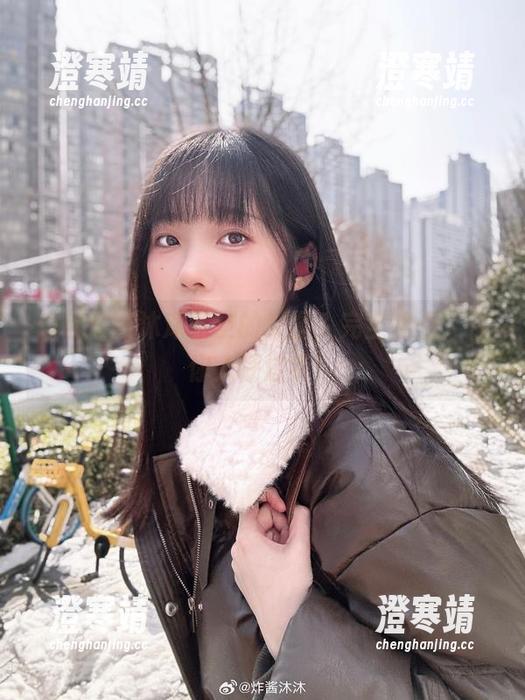 想看炸酱沐沐女友的美图？完全免费，保你大呼过瘾！