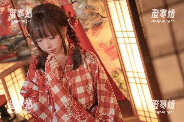 爆机少女喵小吉校服写真—套图里的温柔陷阱，谁能轻易自拔？