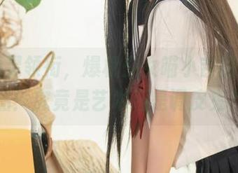 瓶中精灵领衔，爆机少女喵小吉的cos作品：究竟是艺术还是调皮鬼？