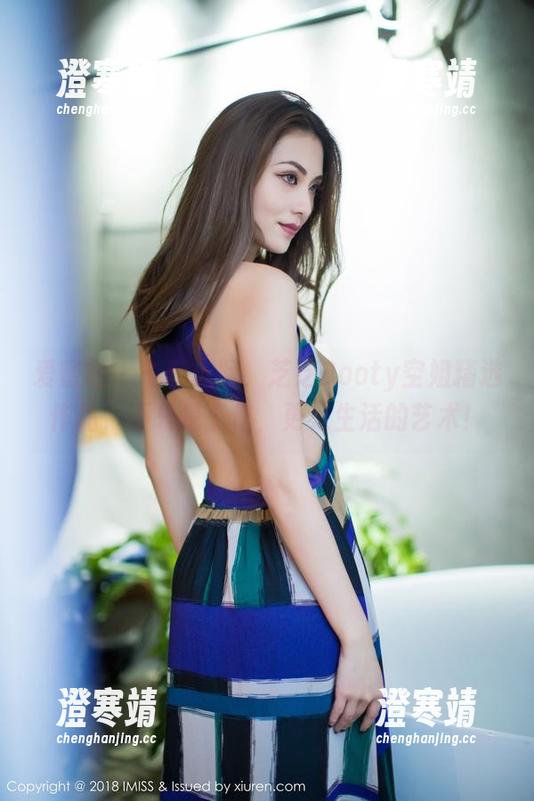 爱蜜社 - 飞跃天际，芝芝Booty空姐精选作品，不只是工作，更是生活的艺术！