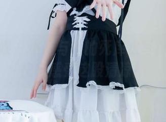 物恋传媒 – 小晴与她的死库水写真分享：快来感受这股清凉！