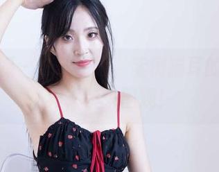 物恋传媒 – 灰丝图包，案例猫耳的奇妙世界，快来围观！