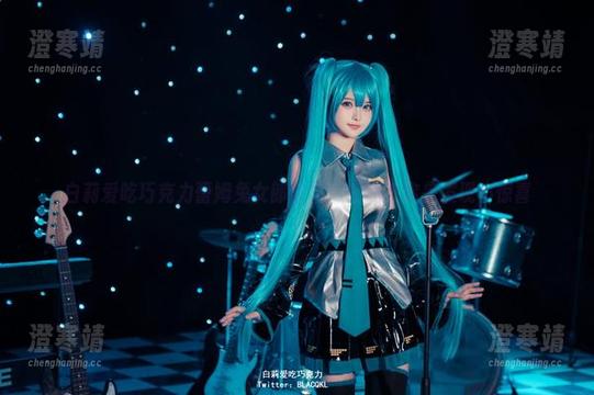白莉爱吃巧克力蕾姆兔女郎合集，在线等你来发现小惊喜