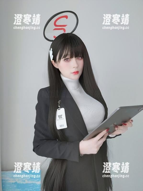 透过白银81的透明服，高清捕捉奇妙瞬间