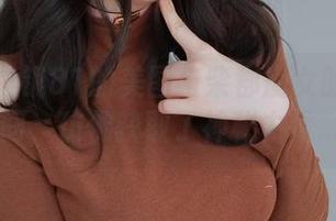 迷失在白银81的美图与柴郡魔女的图包之间，仿佛获取了神秘力量…