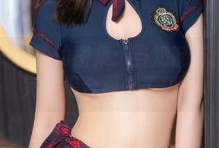 秀人网 – 免费的图集：当奶酥与白衬衫的完美组合遇上了阳光