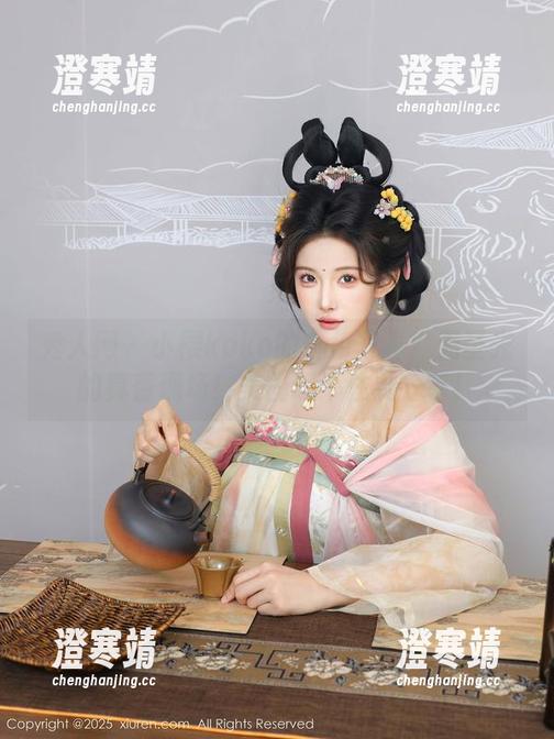 秀人网 - 小樱koko的白色写真：无圣光的真香现场！美图忍不住要分享！