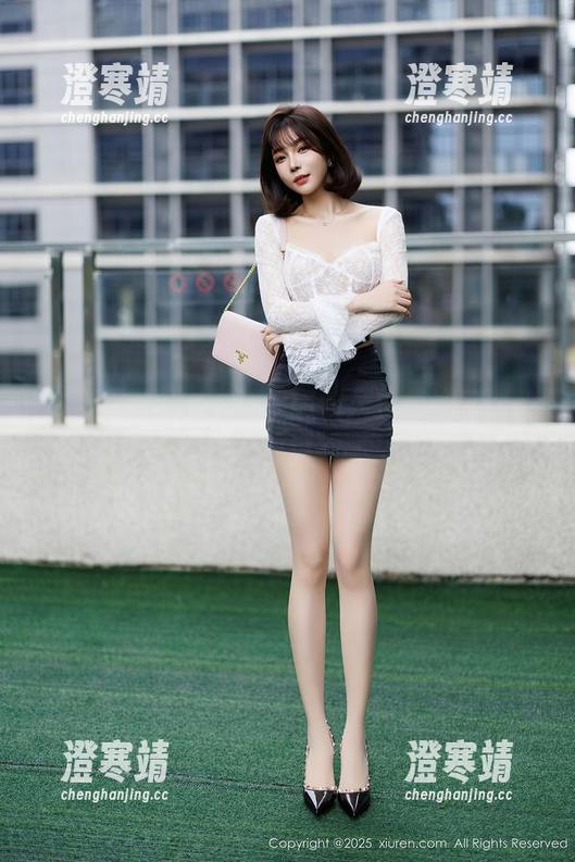 秀人网-王楚璇 秀人网 - 王楚璇制服图包:这是谁的梦幻制服展?