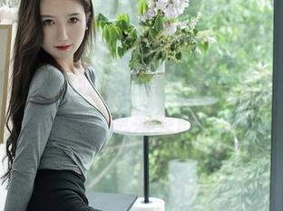 秀人网 – 白兔西希的纯白高清，仿佛看见了自己心急如焚的气质！
