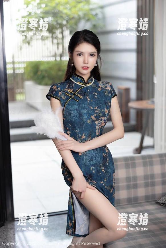 秀人网 - 绕着旗袍转圈圈：糯美子MINIbabe最新作品集，感觉自己也被美得晕圈了！