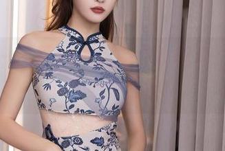 秀人网 – 草莓zz的定制少女写真，简直是少女心的源泉！