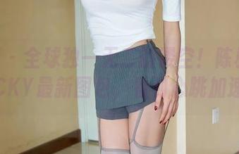 秀人网 – 全球独一无二的镂空！陈雅漫VICKY最新图包，看到心跳加速